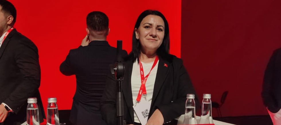 CHP Bağlar İlçe Başkanı Çiğdem Özturan Kurt: “1 Mayıs, Kadın Emeğinin Görünür Olduğu ve Hakkını Talep Ettiği Gündür” - GÜNDEM - İnternetin Ajansı